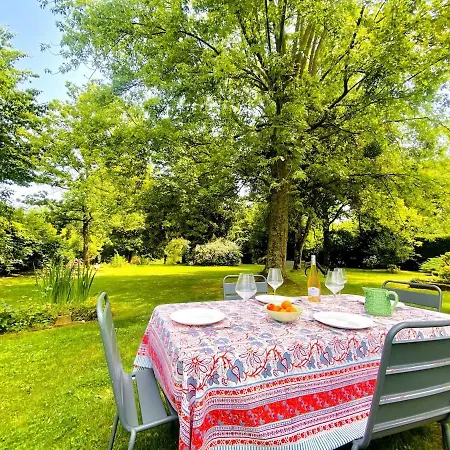 Nature Luxuriante, Jeux En Famille, Workation Et Sauna Pour 1 A 4 Personnes Labosse